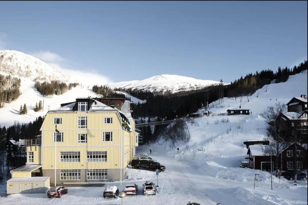 Mountain Retreat For 4 In Are Ski-In Ski-Out Apt- No Windows 외부 사진